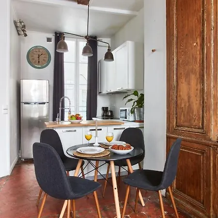 - Quartier Montorgueil Apartment *